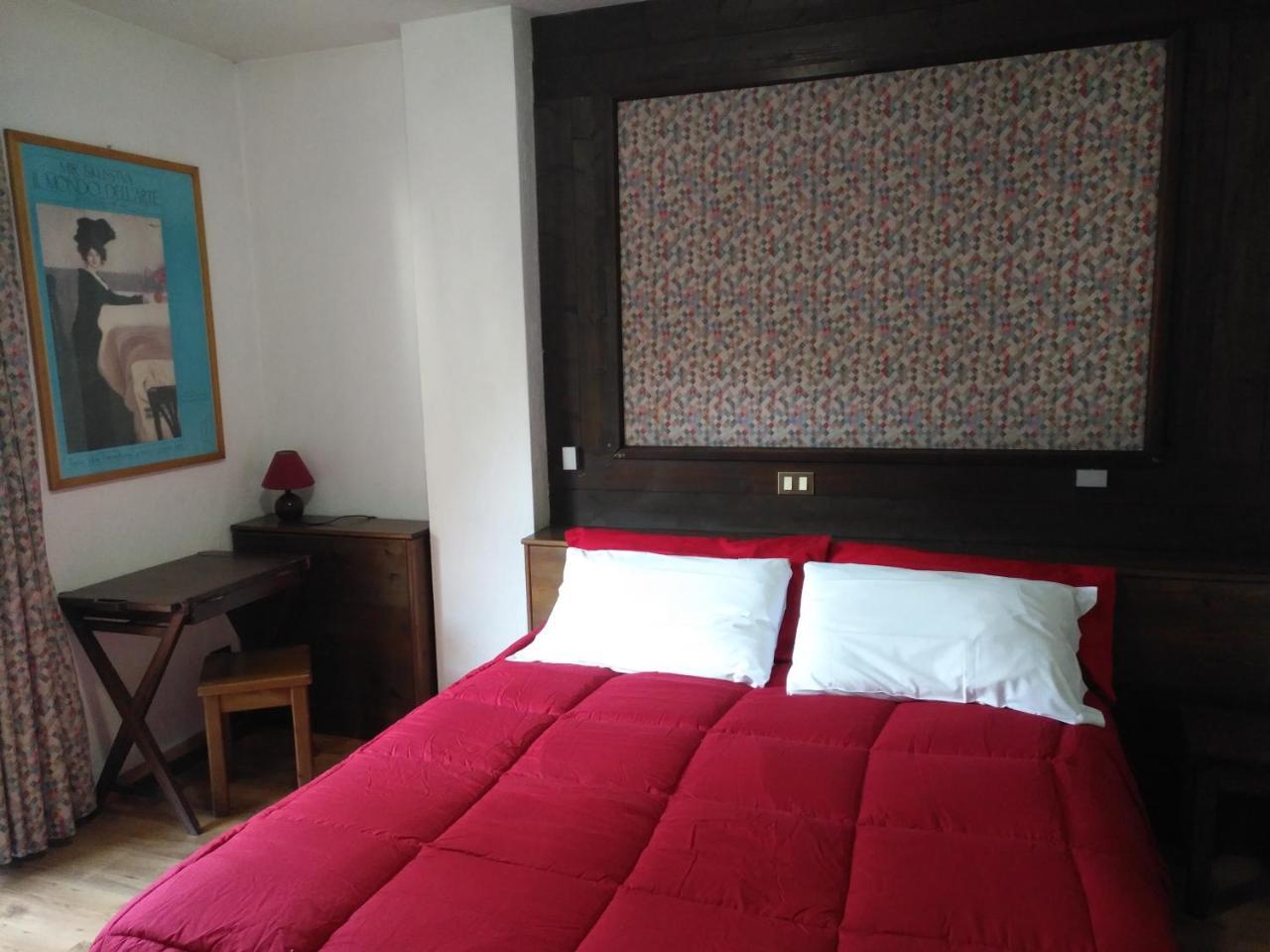 Hotel I Larici Бардонеккія Екстер'єр фото